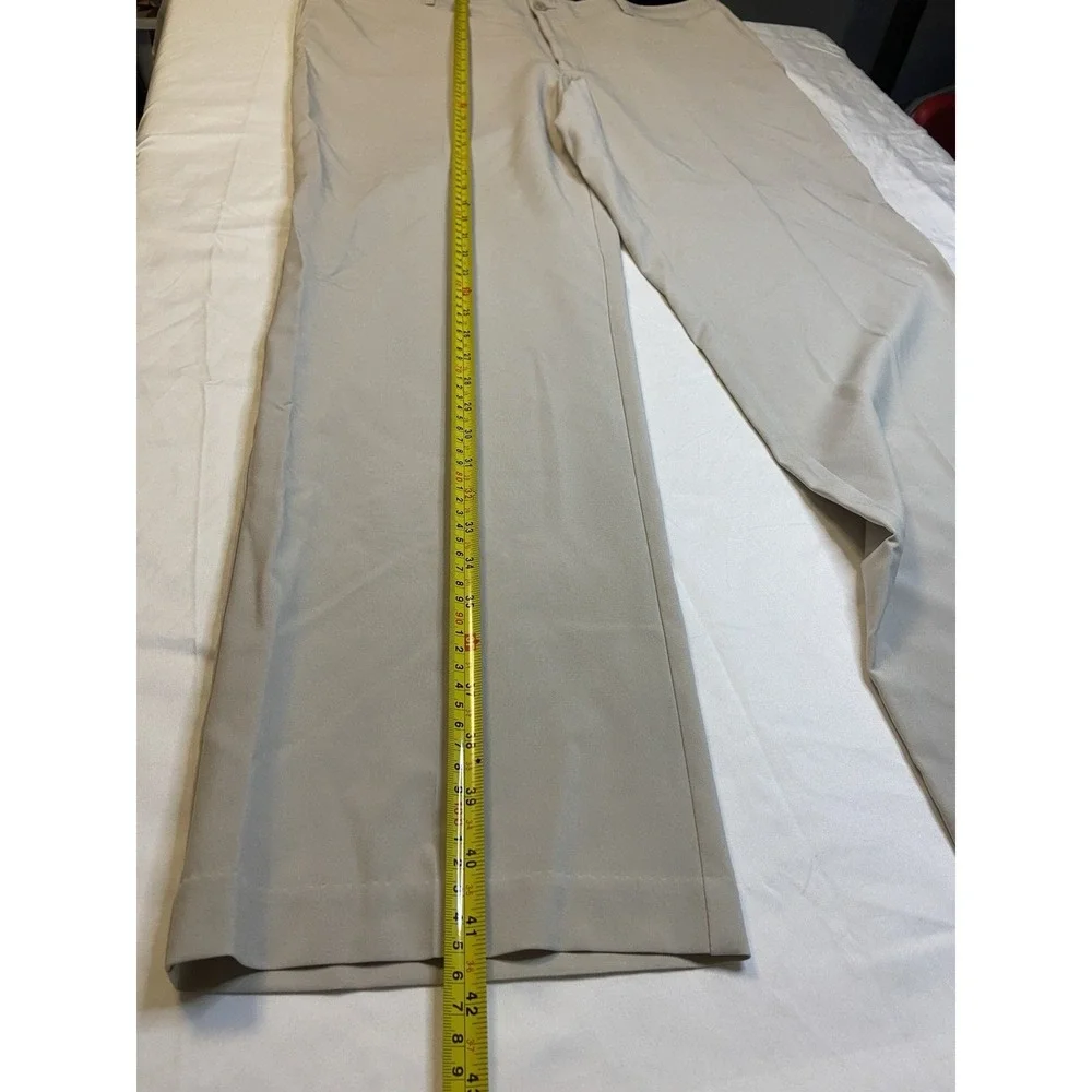 Ben‎ Hogan Performance Golf Pants Mens 38x32 Khaki Tan Stretch Flat Front WT2943